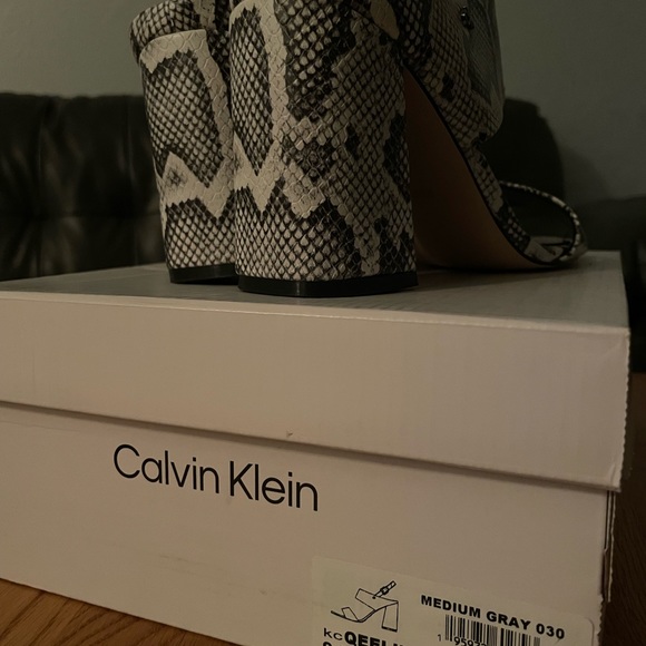 Calvin Klein Shoes - Picture 13 of 16